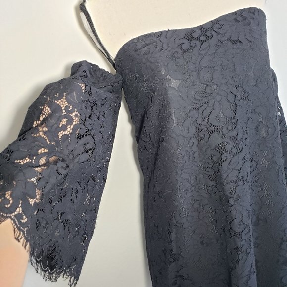 Cupcakes and cashmere Black Off the Shoulder Dress - Picture 5 of 8